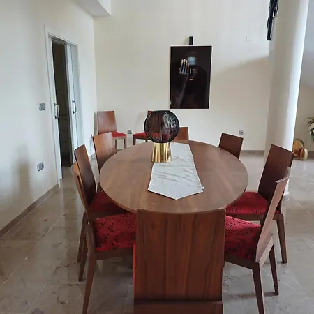 Cerca Del Centro Y La Playa Holiday home Alcaidesa